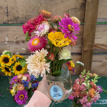 Load image into Gallery viewer, Fresh Flower Arrangement
