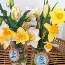 Load image into Gallery viewer, Small Spring Jar Arrangement
